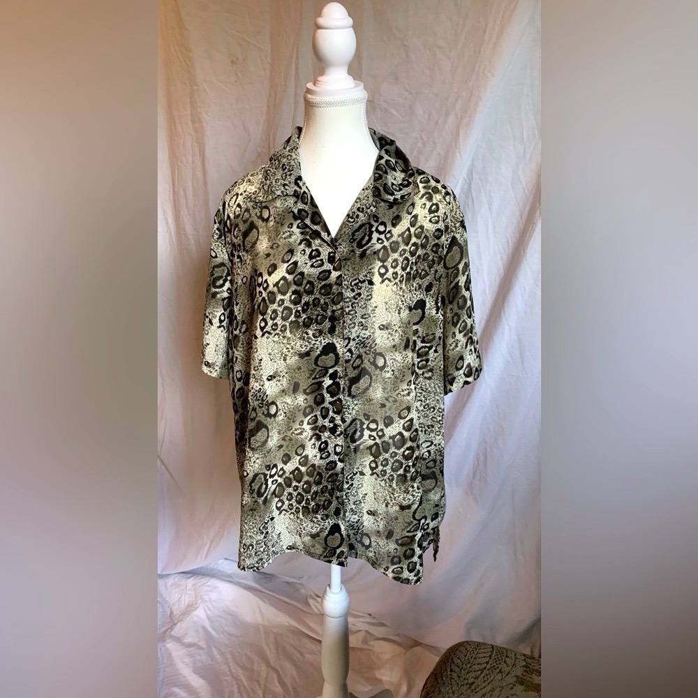Leopard Animal Print Short Sleeve Button Down Blouse Women 2X Penmans